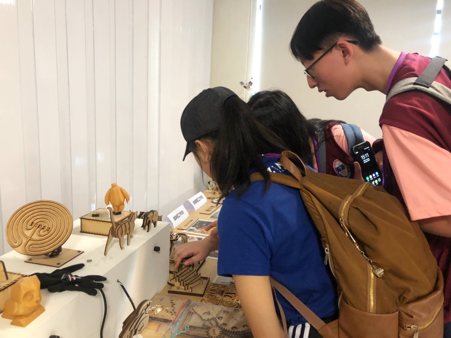 5/8 ⽵師藝術空間：藝術與OLED跨域創作展
